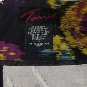 Plus size torrid fishtail back pleat skirt